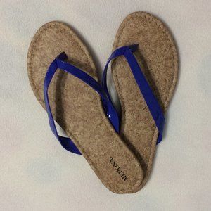 NWOT - Merona Bright Periwinkle Blue Flip Flops